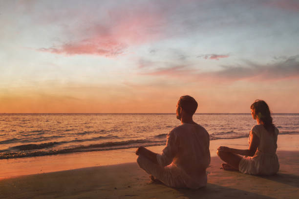 Медитация и практики осознанности: снижение стресса и улучшение психического здоровья.